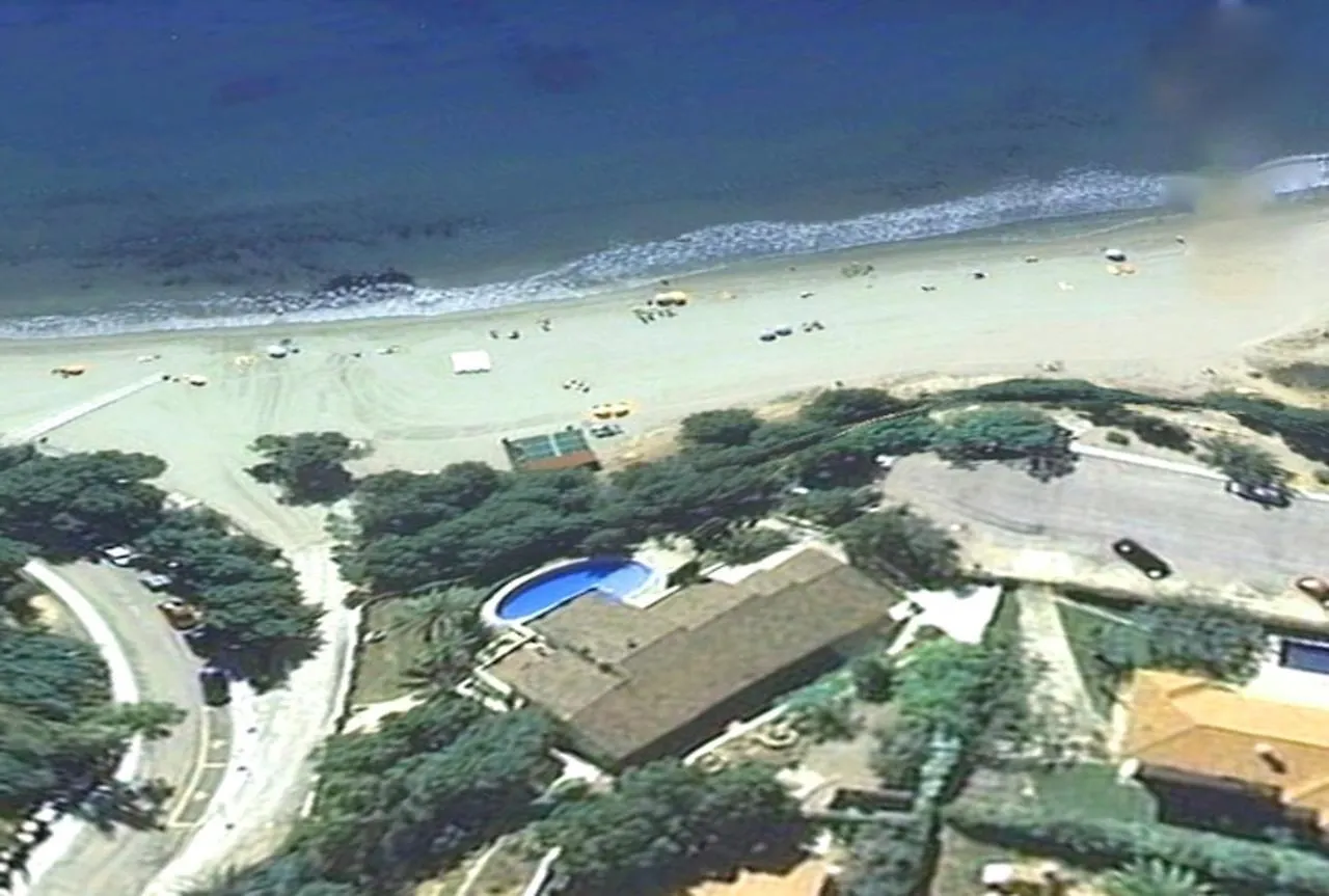 Cui Bono Villa L'Ampolla Spain