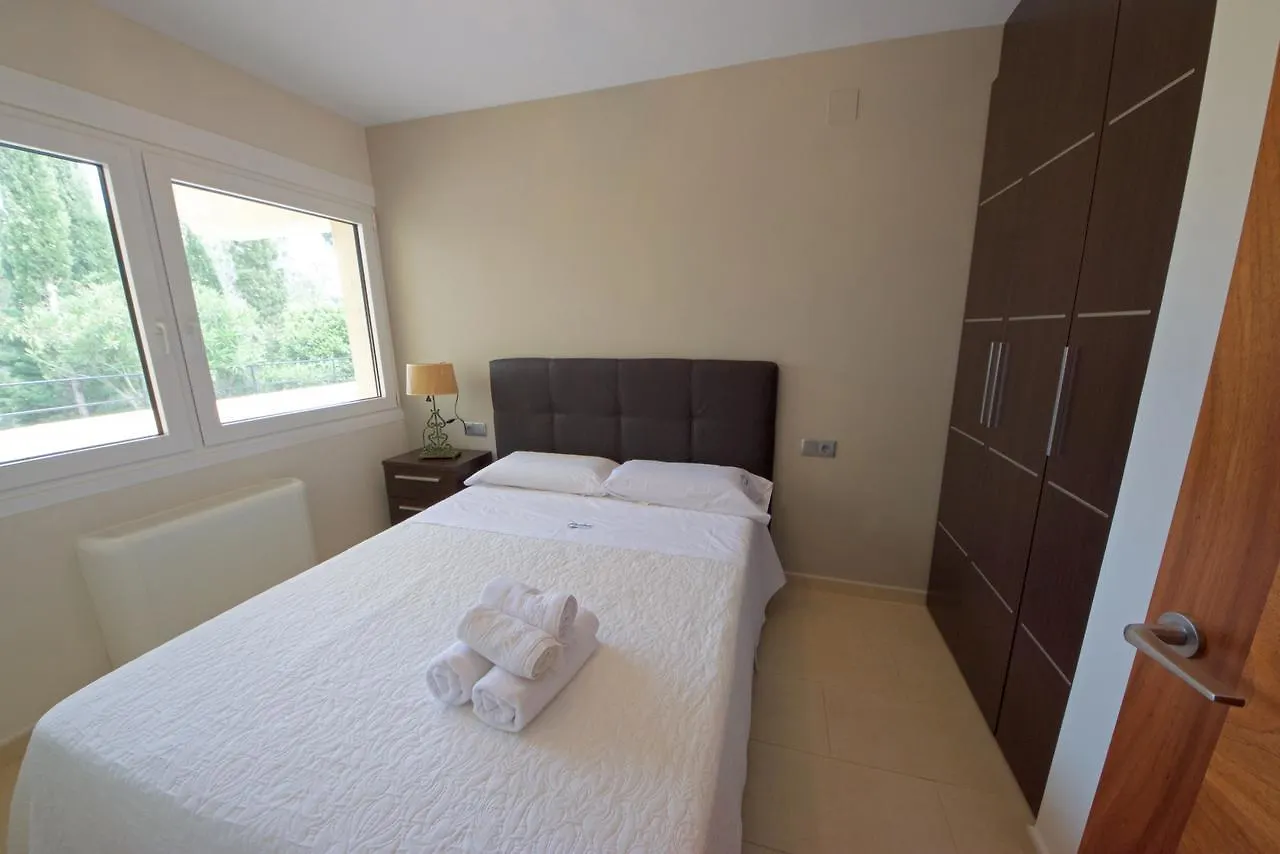 Cui Bono Villa L'Ampolla 0*,  İspanya